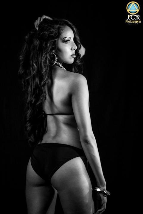Female model photo shoot of Claribella in Houston,Tx