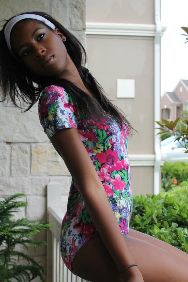Female model photo shoot of Joy Olurebi