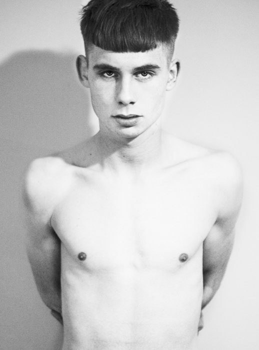 Male model photo shoot of Henry Tucker