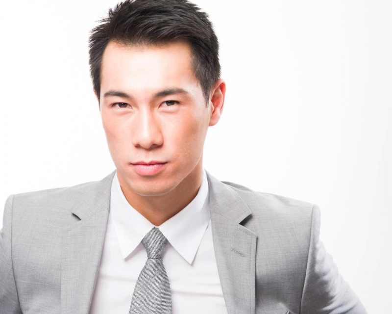 Male model photo shoot of Owen Kwong