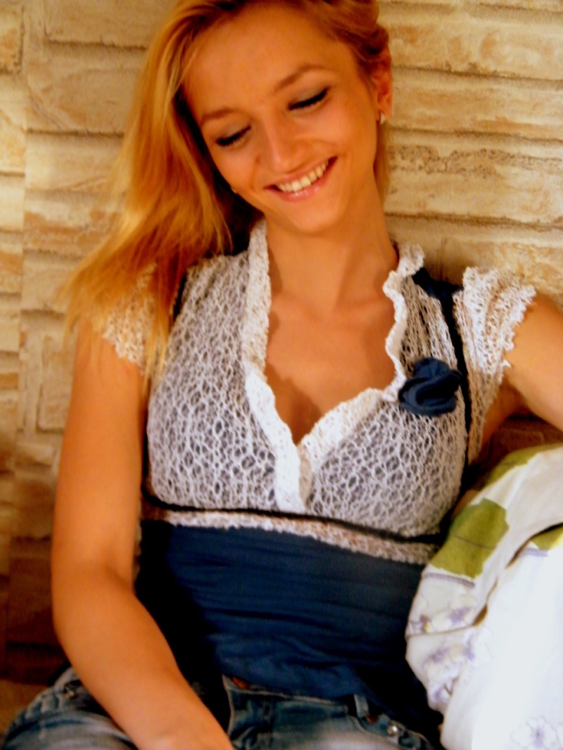 Female model photo shoot of Jovana Ristic