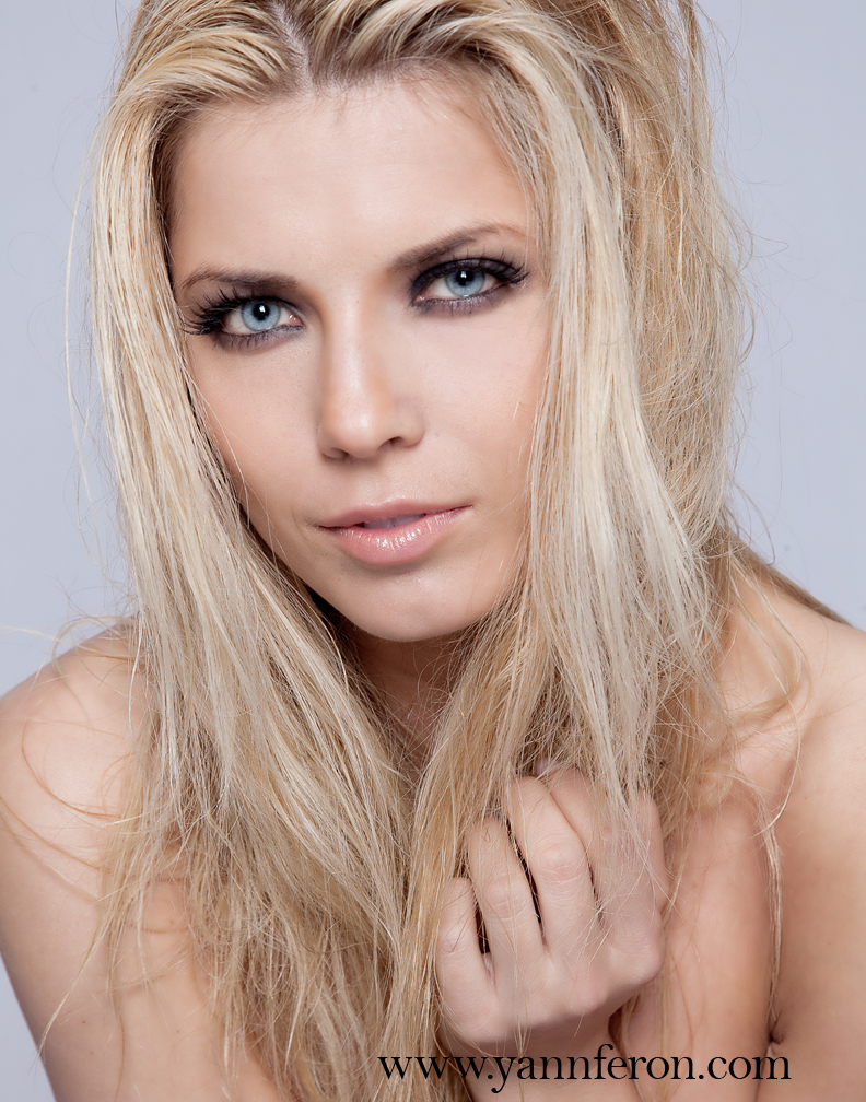 Female model photo shoot of Anna Demidova