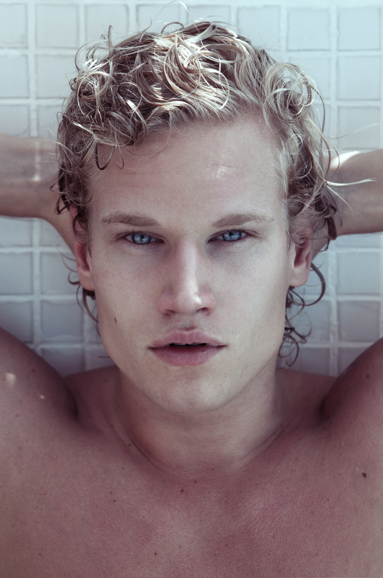 Male model photo shoot of Alex Almqvist in Bangkok