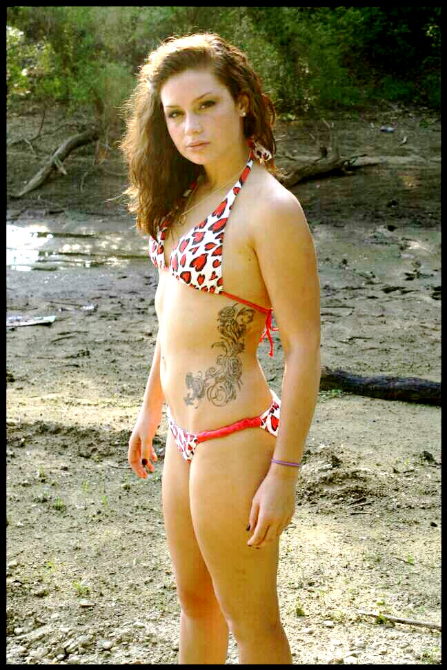 Female model photo shoot of Alyssa Alexander in Berlin Lake Alliance, Ohio