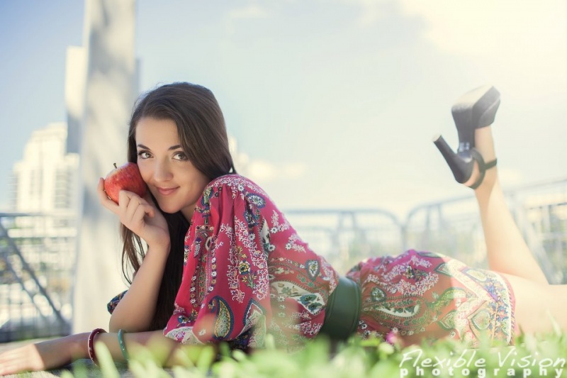 Female model photo shoot of Nataliasha