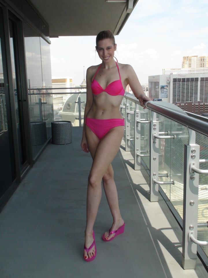 Female model photo shoot of KirsteninCT in Vegas