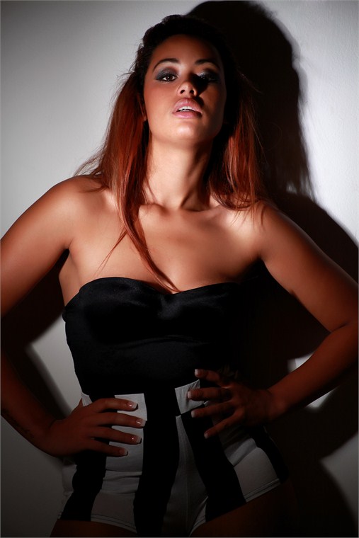 Female model photo shoot of Laura Duhaney