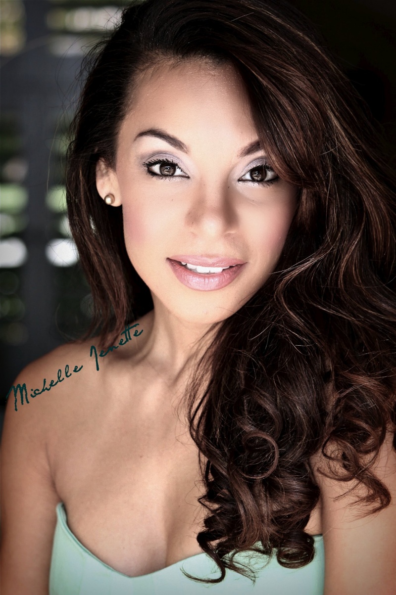 Female model photo shoot of MIJELLE A in Photographer Cristine Scalafani