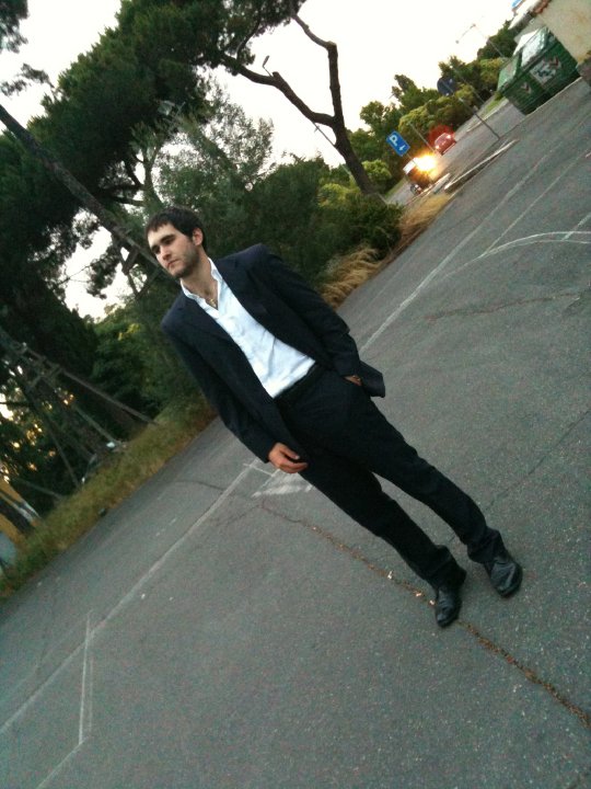 Male model photo shoot of Francesco Guglielmo
