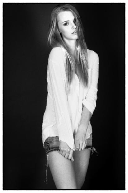 Female model photo shoot of Angelique Veronica