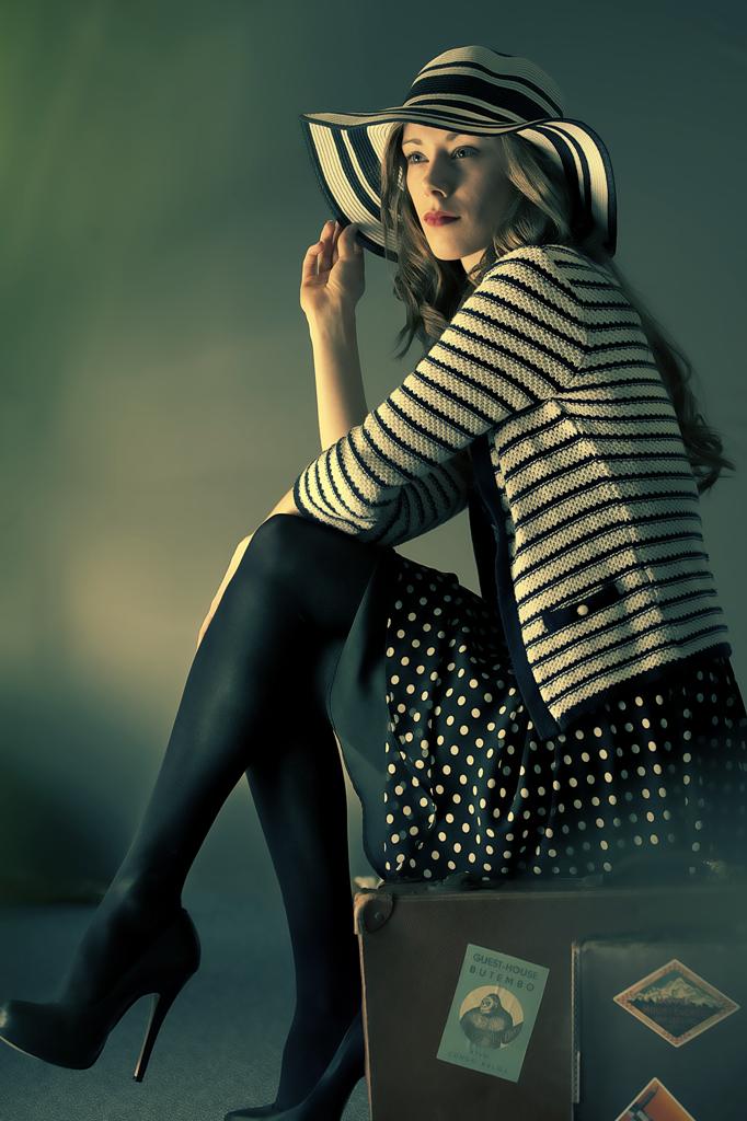 Female model photo shoot of stephanie hopwood