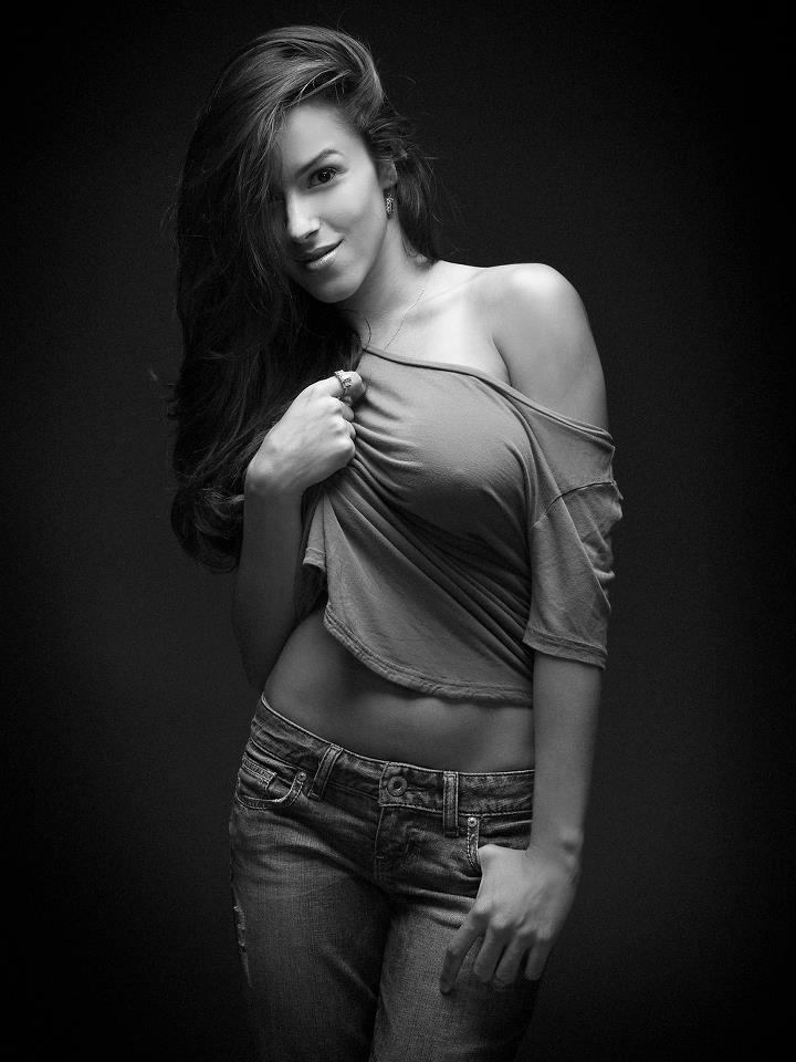 Female model photo shoot of Jennifer Roman Model