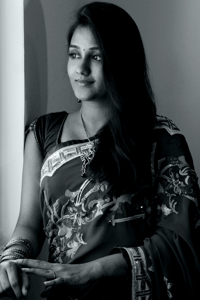 Female model photo shoot of Aishwarya  in San Jose