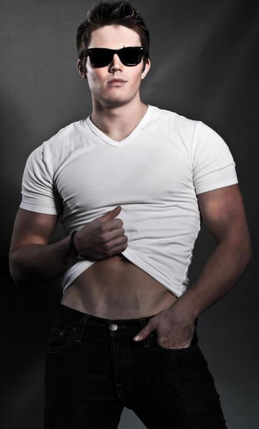 Male model photo shoot of Alex Zarlengo