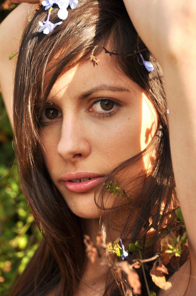 Female model photo shoot of Mandy Karsenti
