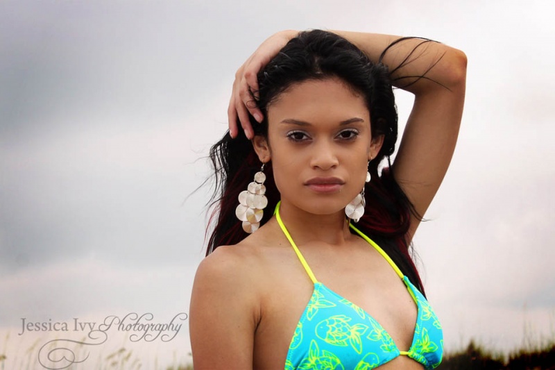 Female model photo shoot of Jessica Ivy Photography and Esteicy Matute 