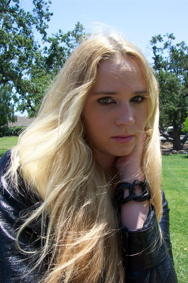 Female model photo shoot of Kendra Meyer in Dover Hendrix park