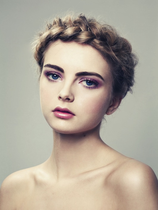 Female model photo shoot of Anna Hair