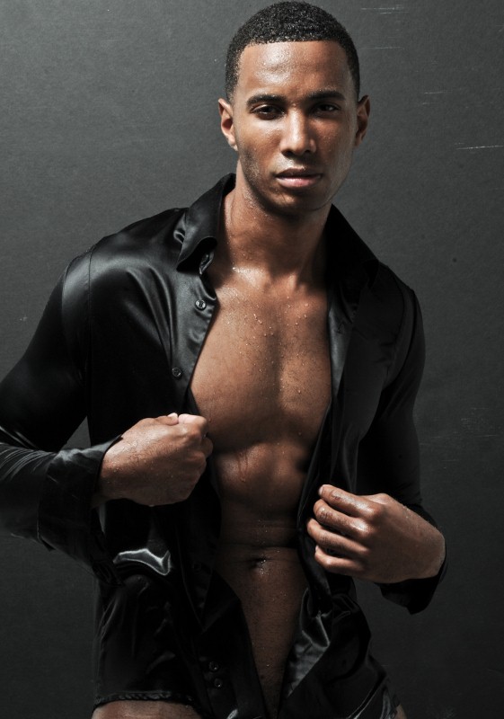 Male model photo shoot of Tyran Jackson by Eric Ganison Photo