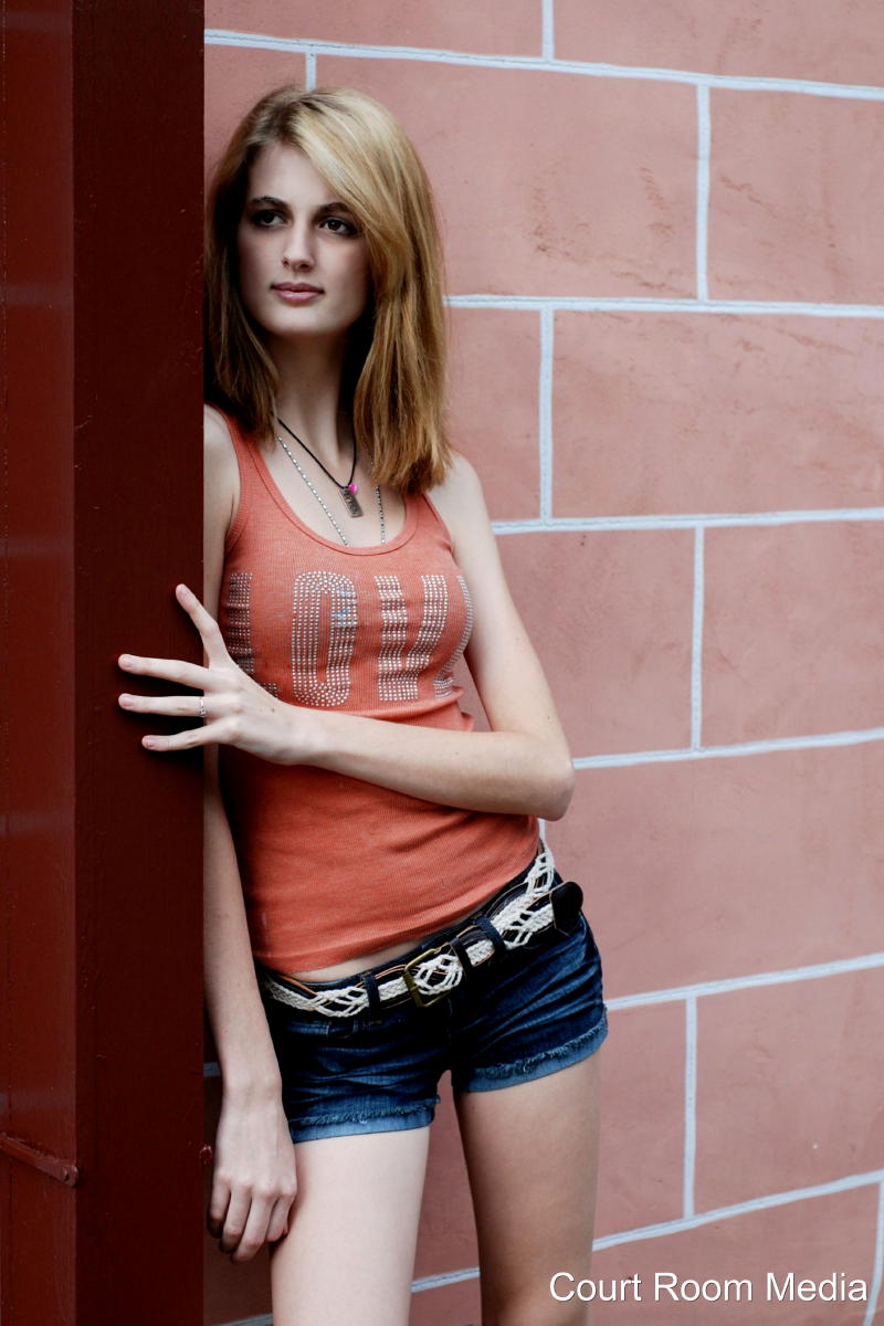 Female model photo shoot of Stephanie Elena