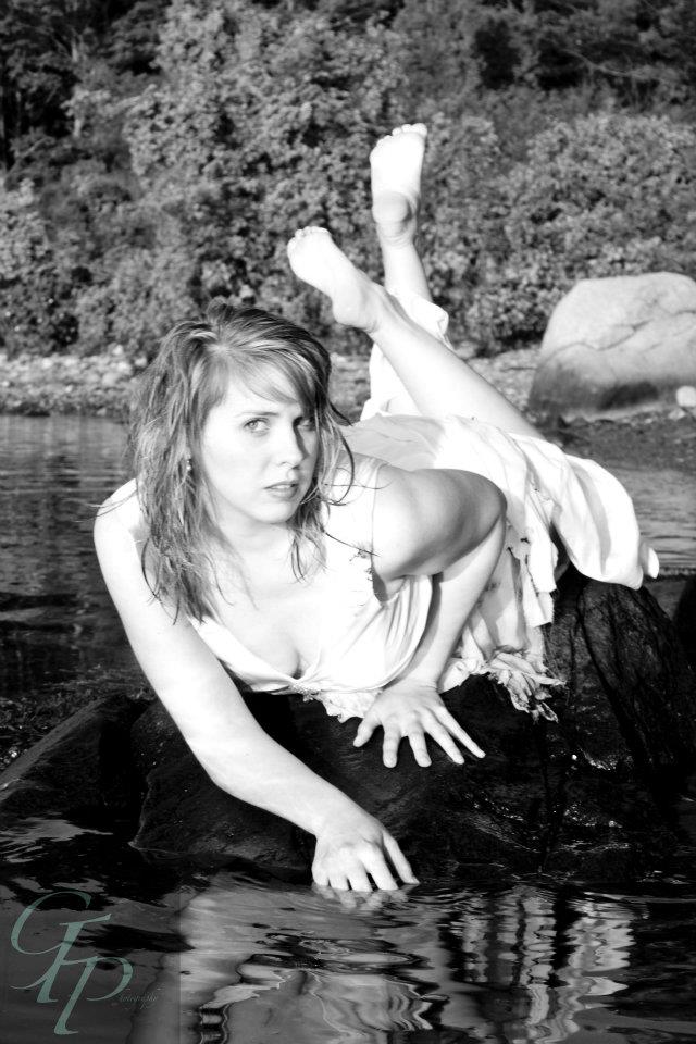 Female model photo shoot of Gillian F Barnes in Odiorne Point State Park