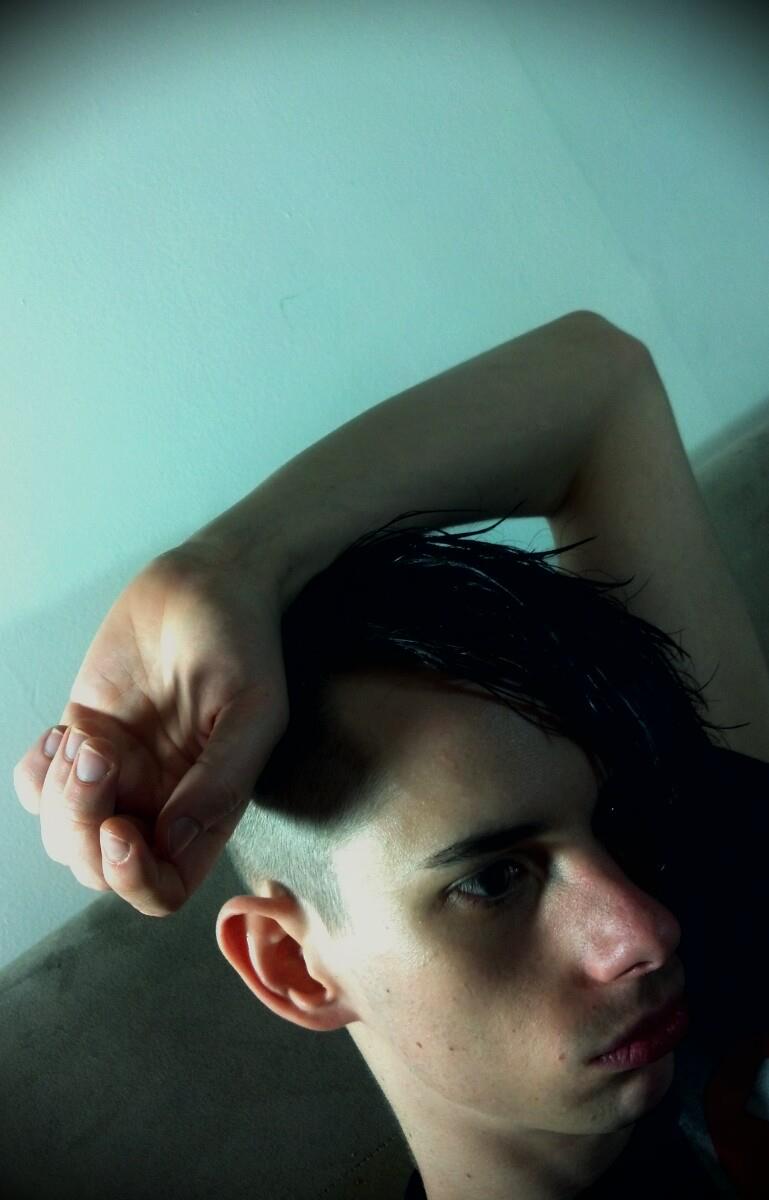 Male model photo shoot of GingerxV