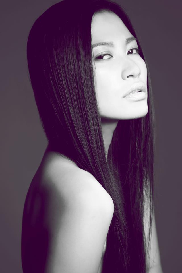 Female model photo shoot of Farah Ramos