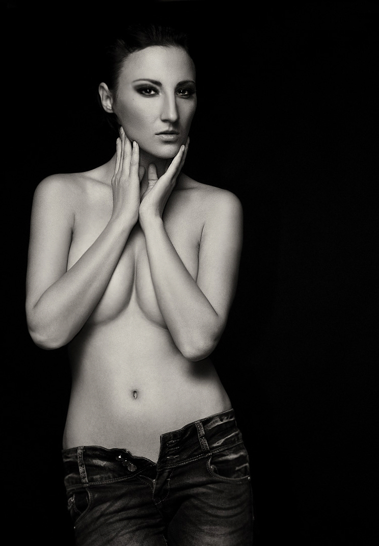 Female model photo shoot of Radostina Ivanova