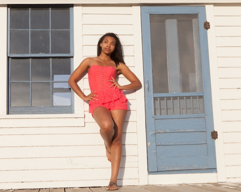 Female model photo shoot of Dayriana Sanders by 5280Photography