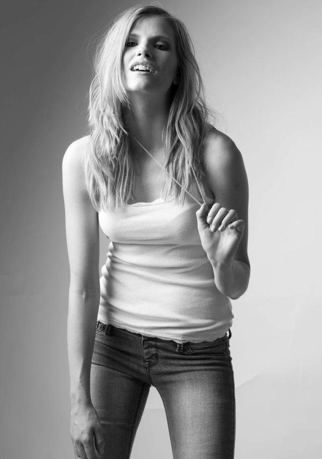 Female model photo shoot of Amy M Henderson