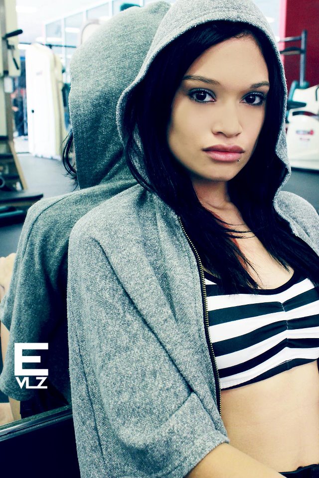 Female model photo shoot of Esteicy Matute  by by Evaliz