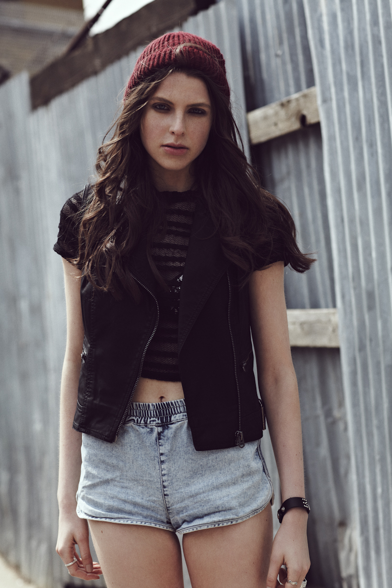 Female model photo shoot of Hannah Crick in Shoreditch