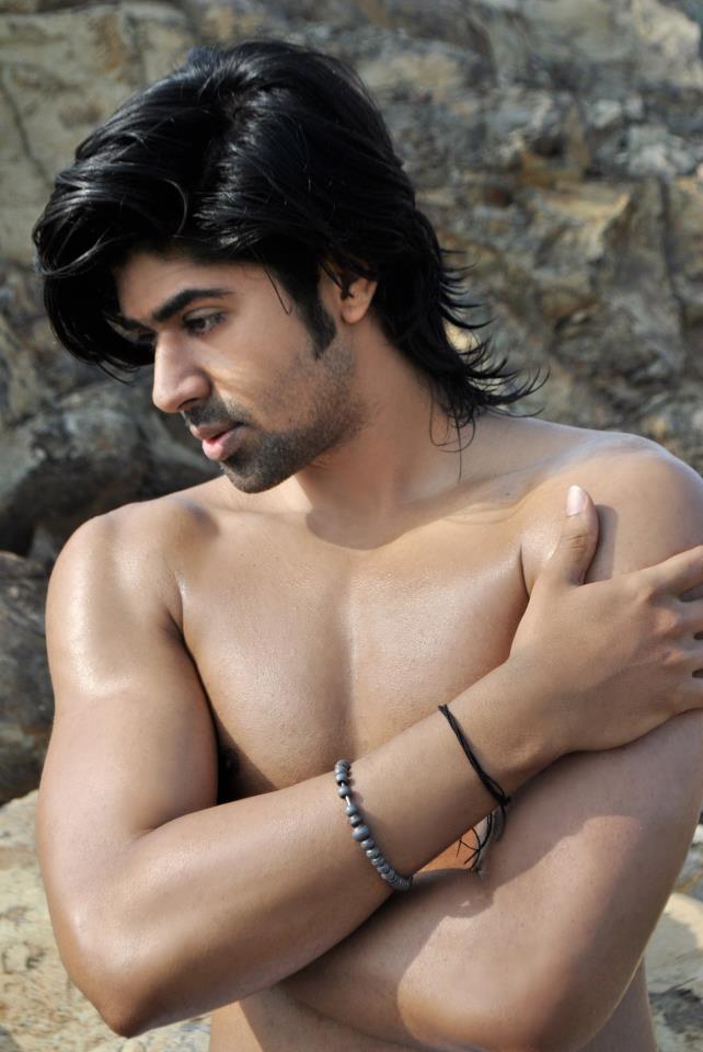 Male model photo shoot of Kapil Kk Ahuja