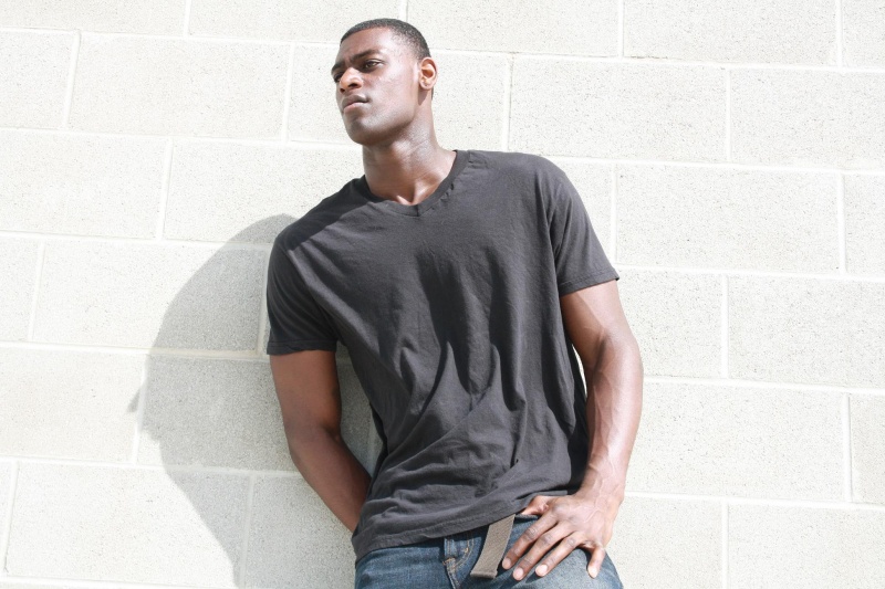 Male model photo shoot of Thony Gold