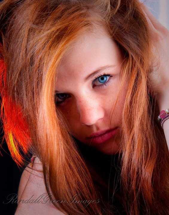 Female model photo shoot of Amber ellen  in Edmond Oklahoma