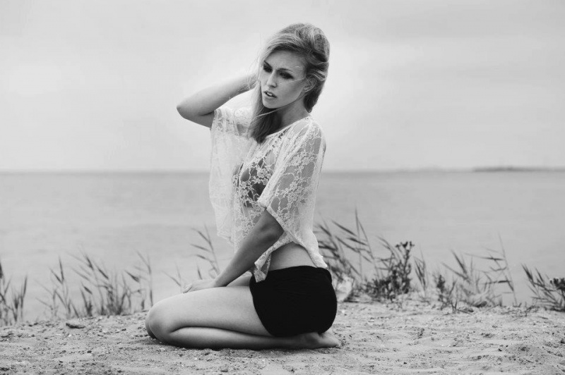 Female model photo shoot of Magdalena Kielb