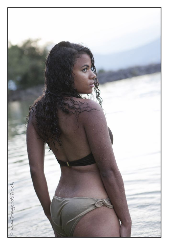 Female model photo shoot of MorenaAfricana in Yvonand