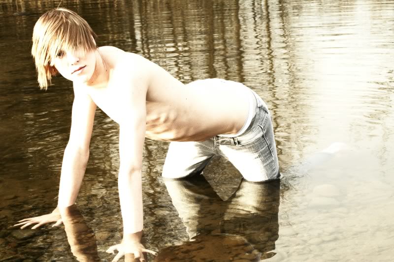 Male model photo shoot of Kristofer Robin in Bonney Lake