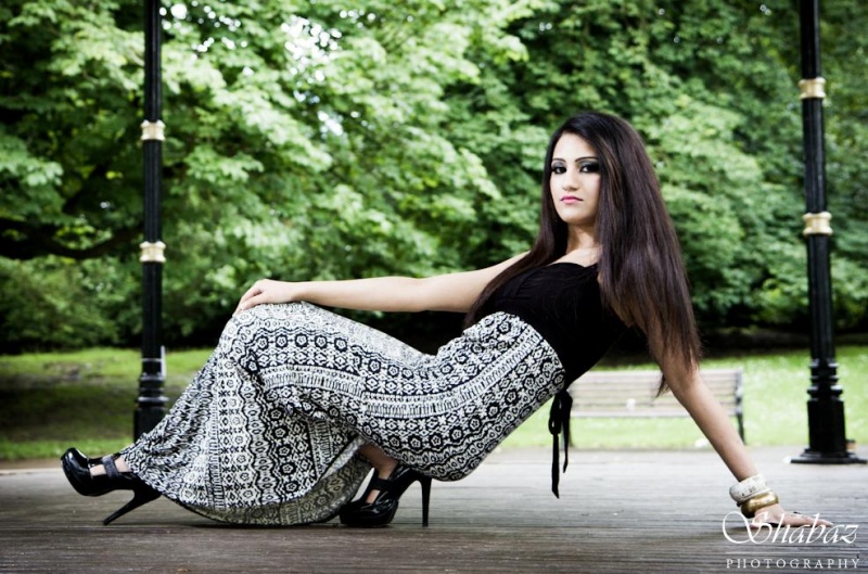 Female model photo shoot of Sweet_Asian_Model in Cannon Hill Park