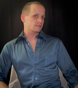Male model photo shoot of Stefan Pal
