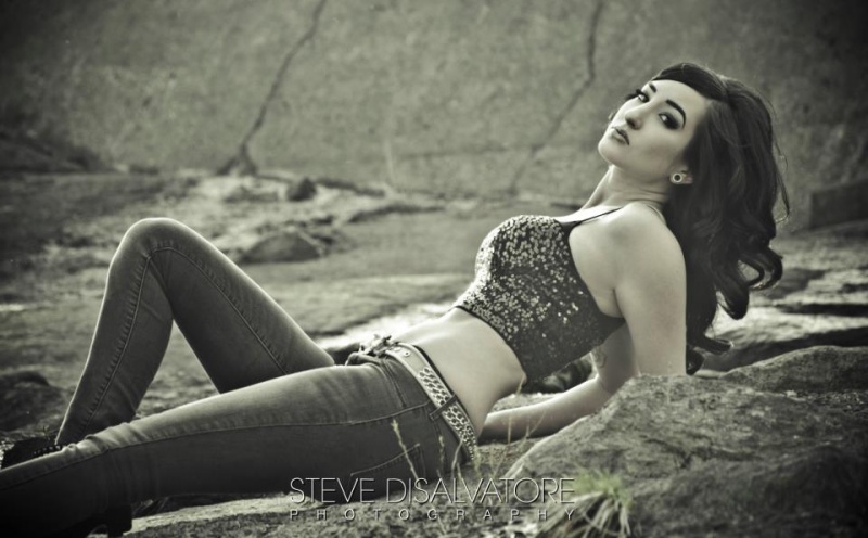 Female model photo shoot of Gia Maria R