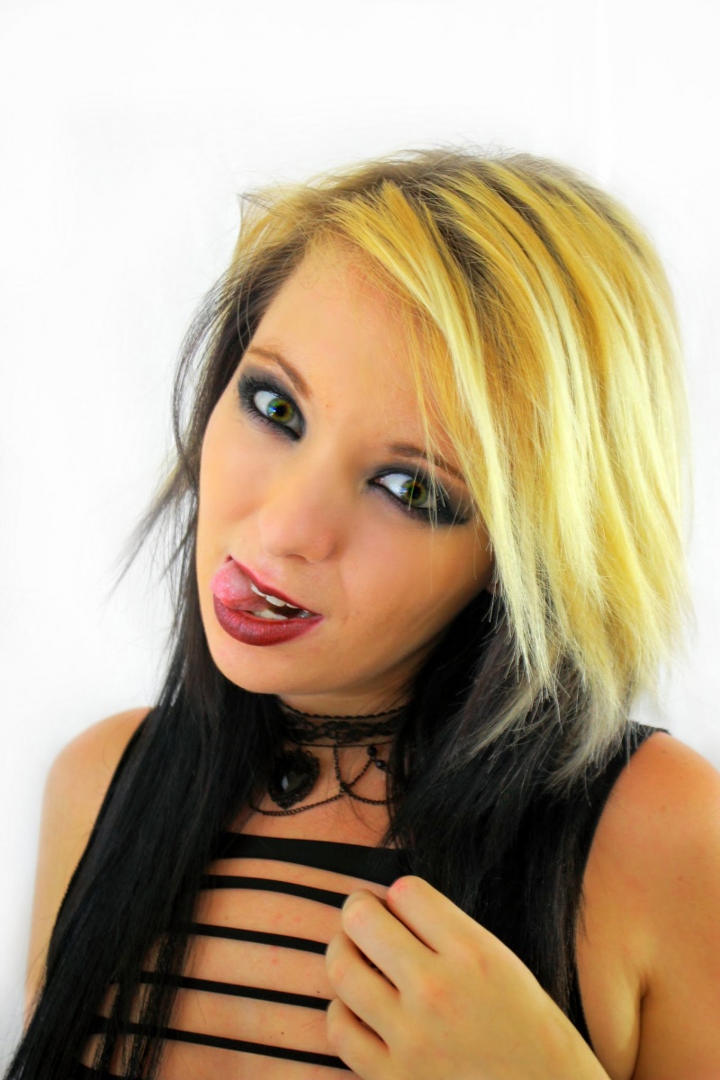Female model photo shoot of Lexxii Lust by Edward Photo in Ocala Fl