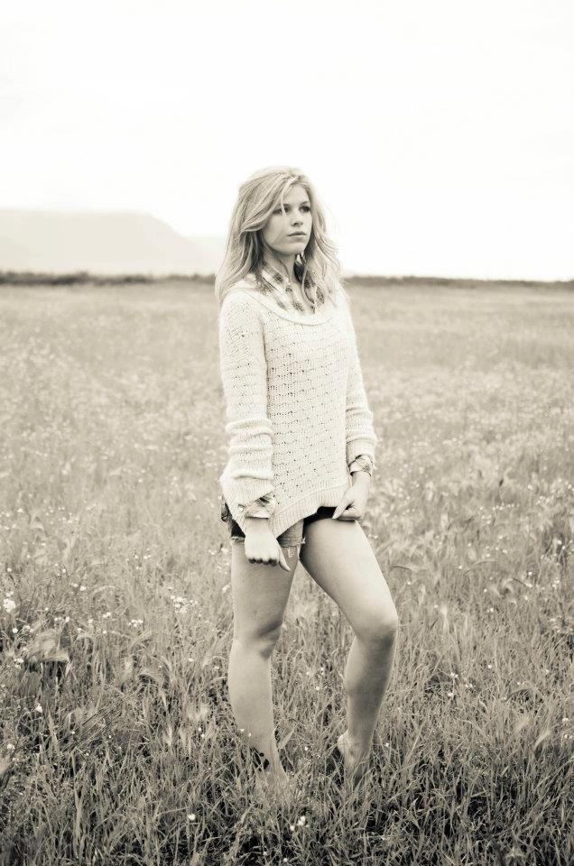 Female model photo shoot of Emily Gwyneth Anderson in Wasilla, Alaska