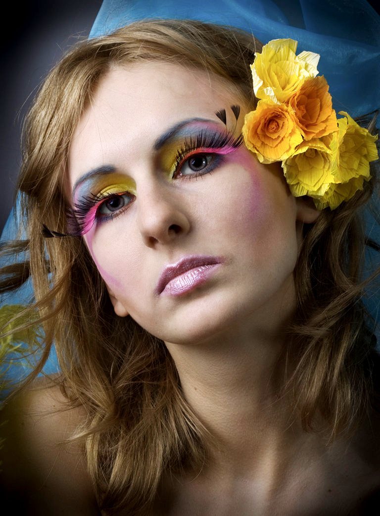 Female model photo shoot of Laila Violett