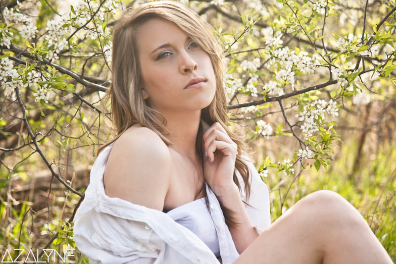 Female model photo shoot of AZALYNE in Iowa
