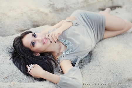 Female model photo shoot of Dika Fauzia Putri in jakarta