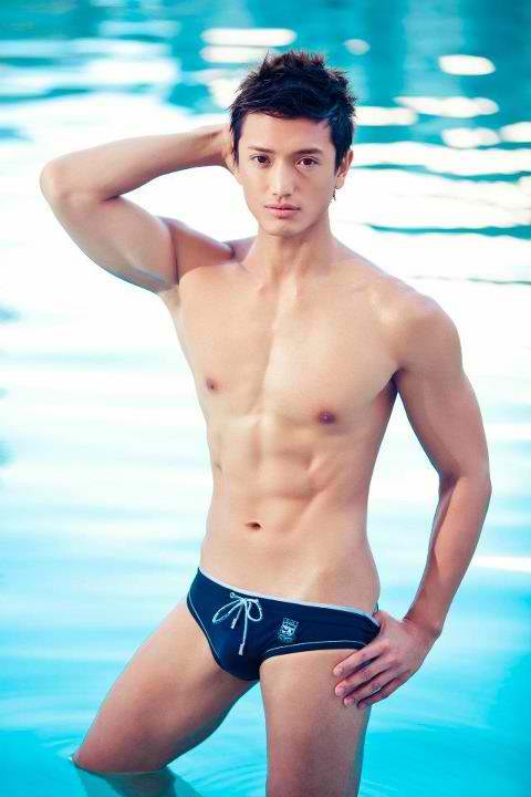 Male model photo shoot of Johnny Ng in Las Vegas