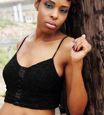 Female model photo shoot of Lakischa MoNique