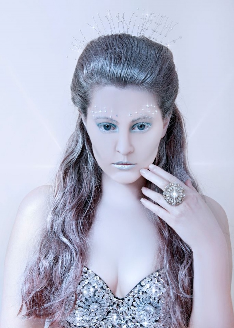 Female model photo shoot of Lorna Stimson