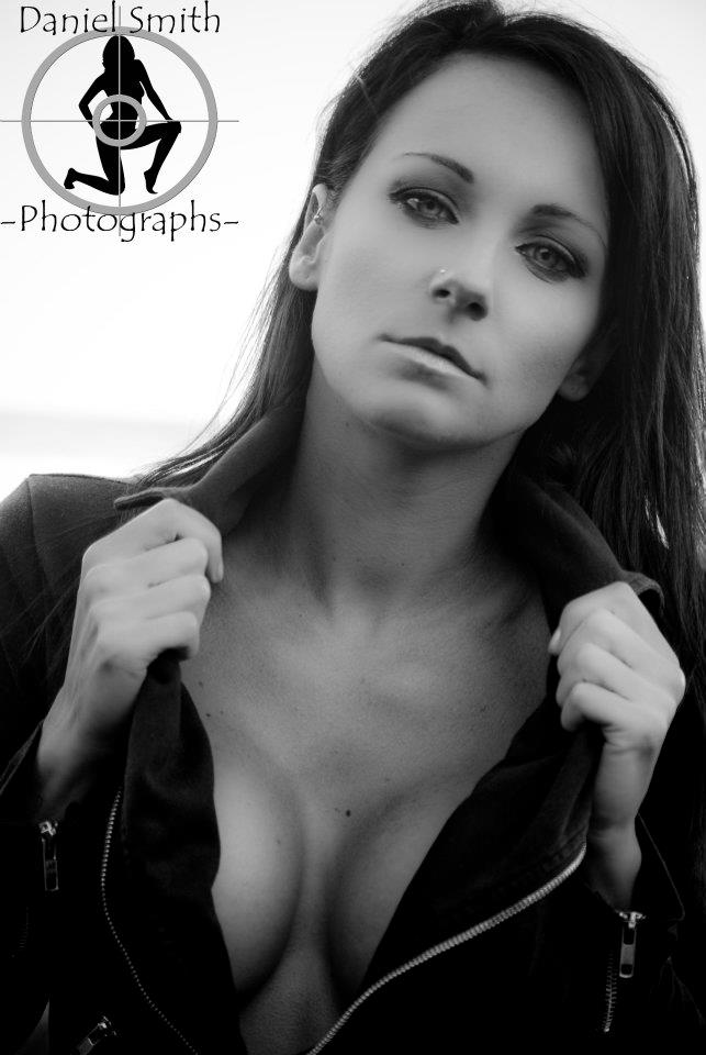 Female model photo shoot of Mel Woodward